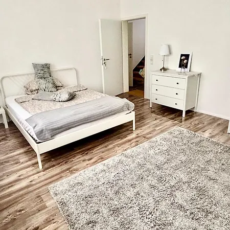 Roystein Gaestehaus アパート *