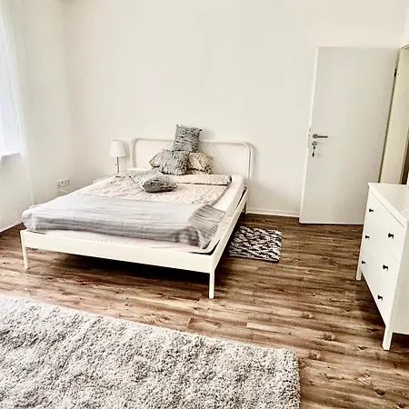 Roystein Gaestehaus アパート *