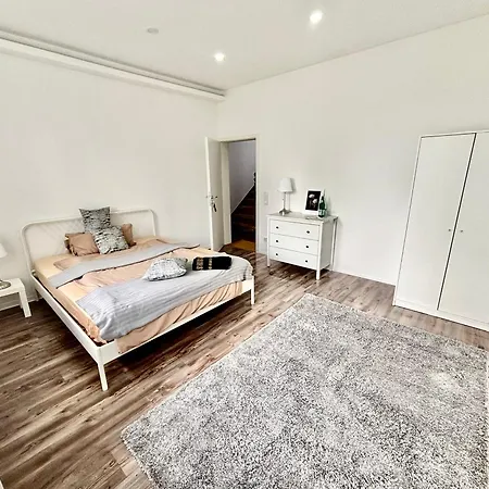 Roystein Gaestehaus アパート