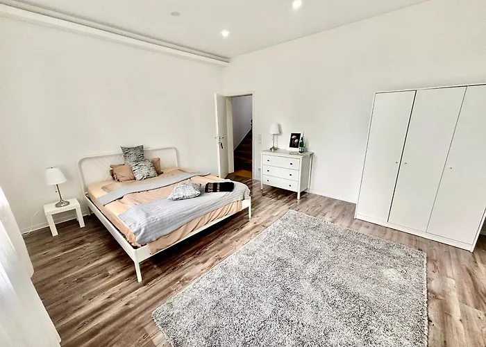 Roystein Gaestehaus アパート